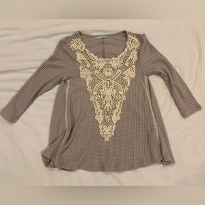 Maurices Purple/Gray Waffle Tunic Top with Lace. Size M.